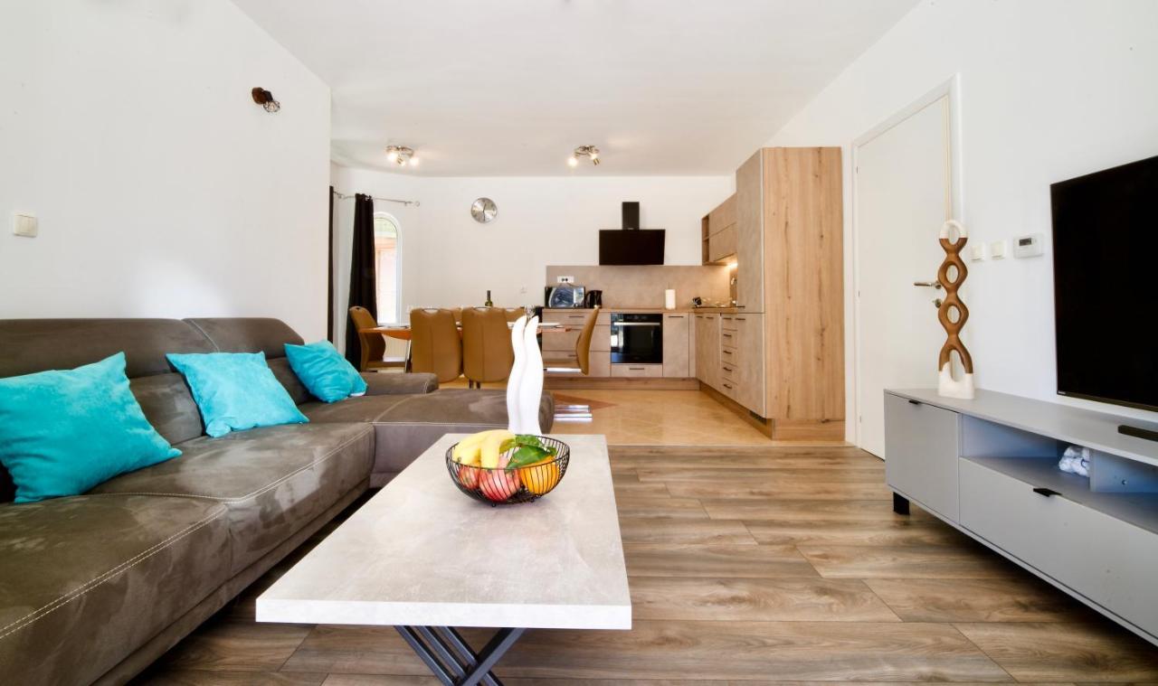 Relax House Nizic Drazice Exterior foto