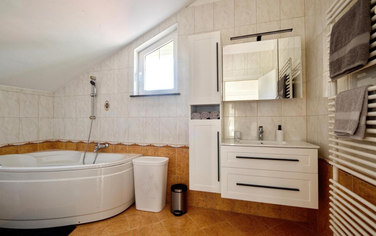 Relax House Nizic Drazice Exterior foto